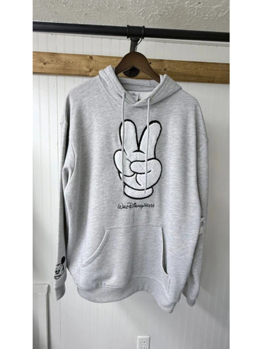 Disney Parks Walt Disney grey pullover hoodie Mickey Mouse glove peace sign larg